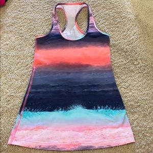 Lululemon cool racerback size 4